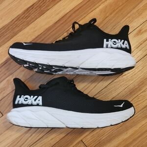 Hoka Arahi 7. Men's US 12